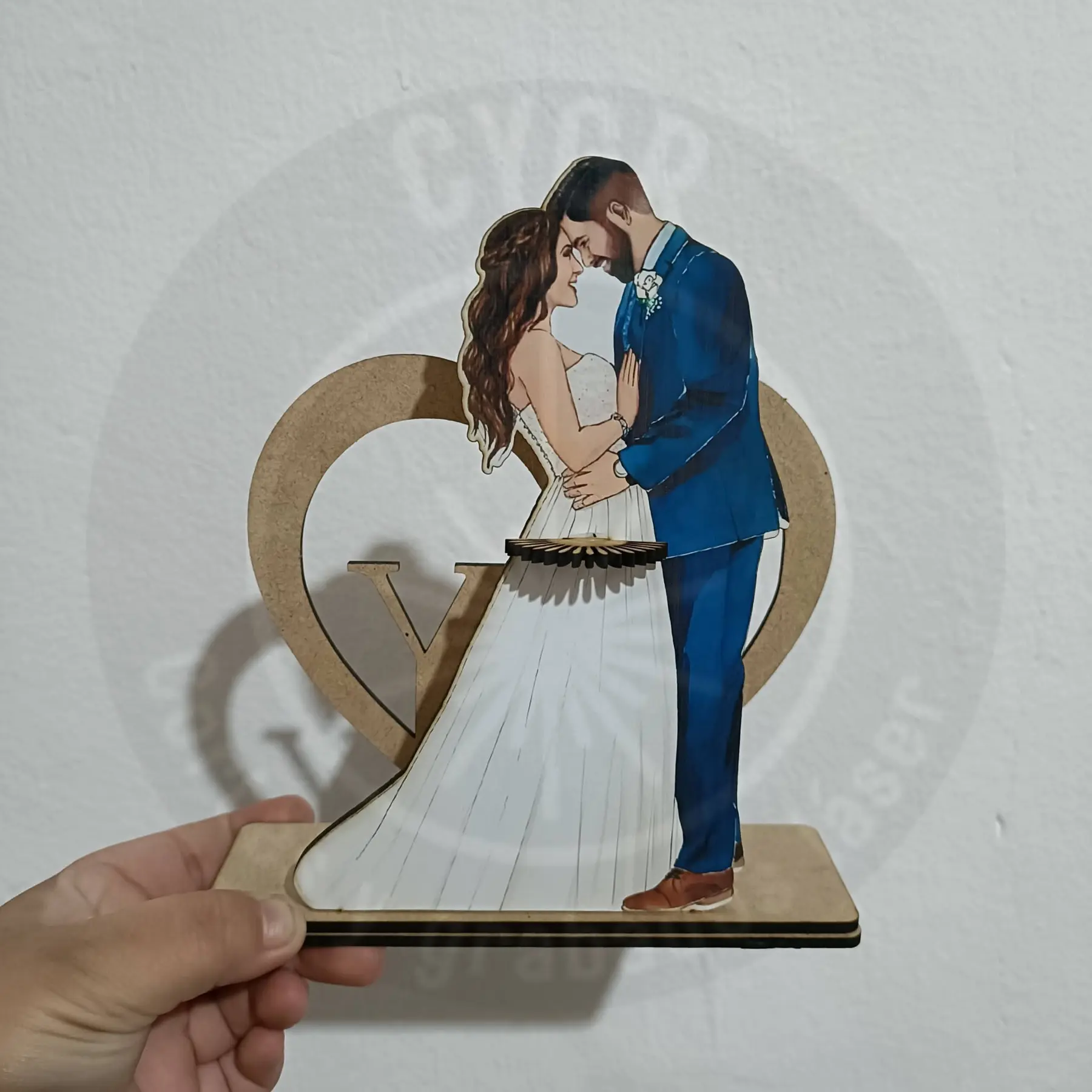 Recuerdo de boda personalizado en MDF