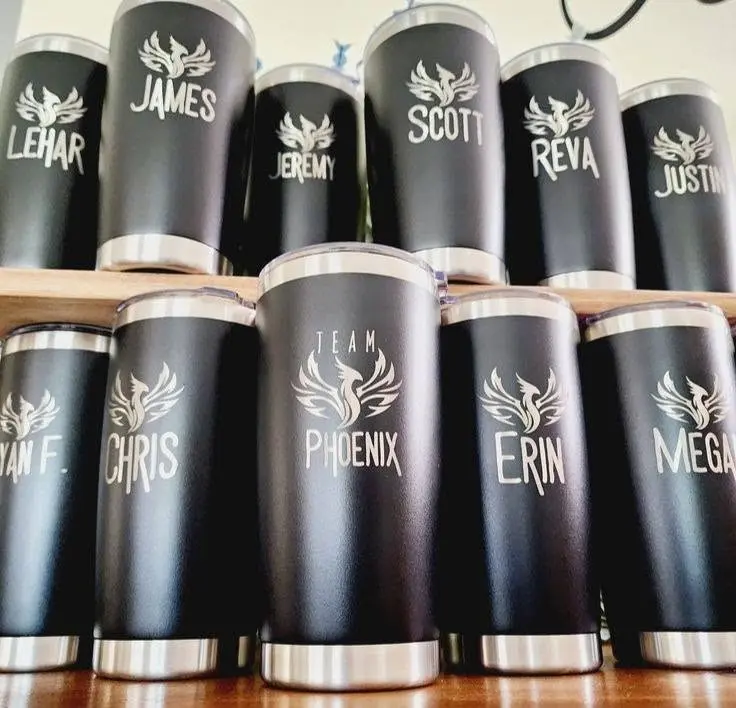 Termos negros personalizados para equipo